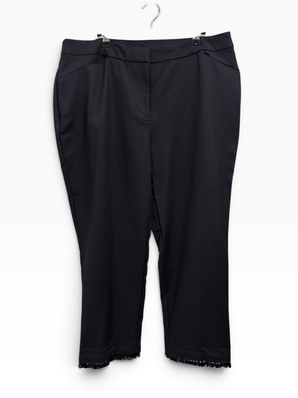 Chico's Black Cropped Pull-On Straight Leg Pants